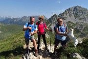 15 Al Passo di Gabbia (2050 m) con vista in Corna Piana che saliremo